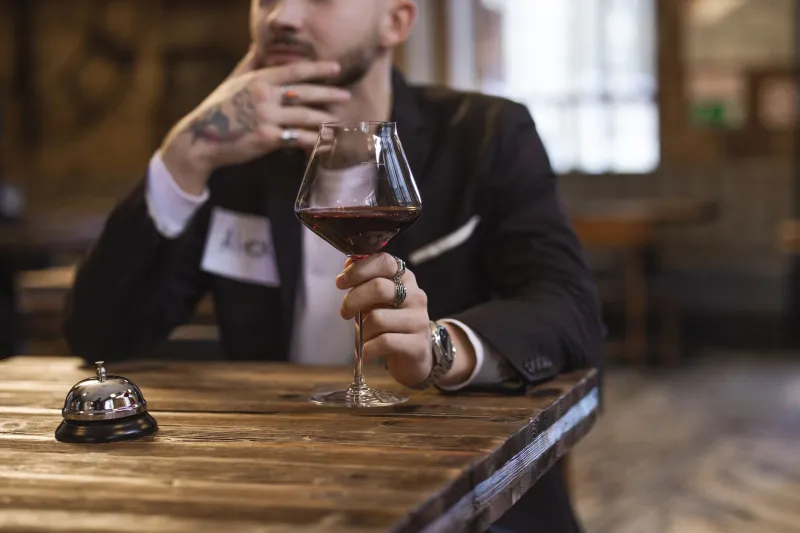 The Unseen Leaf: Inside the Blind Tasting Circuits Redefining American Tea Connoisseurship